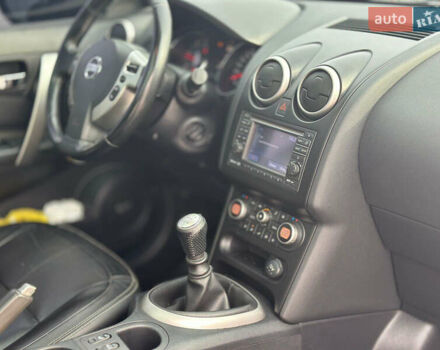 Серый Ниссан Кашкай, объемом двигателя 1.46 л и пробегом 256 тыс. км за 11000 $, фото 26 на Automoto.ua