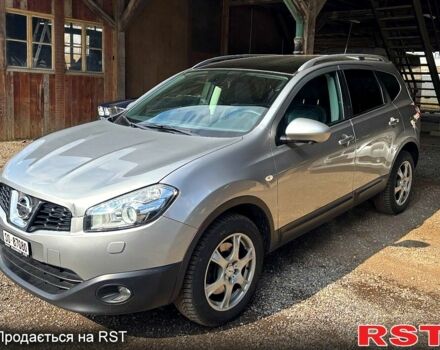 Серый Ниссан Кашкай, объемом двигателя 1.6 л и пробегом 180 тыс. км за 12000 $, фото 2 на Automoto.ua