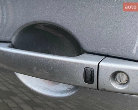 Серый Ниссан Кашкай, объемом двигателя 1.6 л и пробегом 214 тыс. км за 10600 $, фото 9 на Automoto.ua