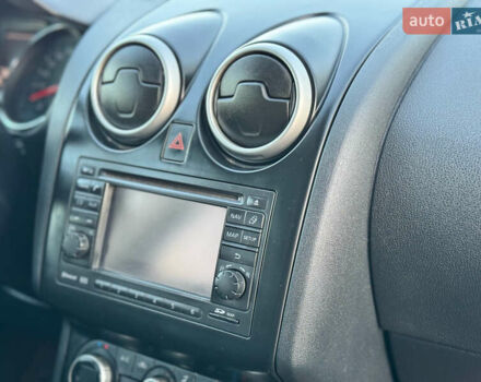 Серый Ниссан Кашкай, объемом двигателя 1.5 л и пробегом 200 тыс. км за 11599 $, фото 77 на Automoto.ua