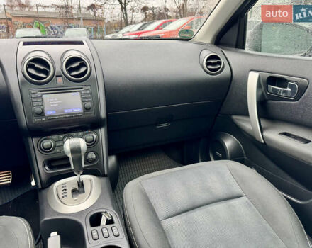 Сірий Ніссан Кашкай, об'ємом двигуна 2 л та пробігом 206 тис. км за 12500 $, фото 13 на Automoto.ua