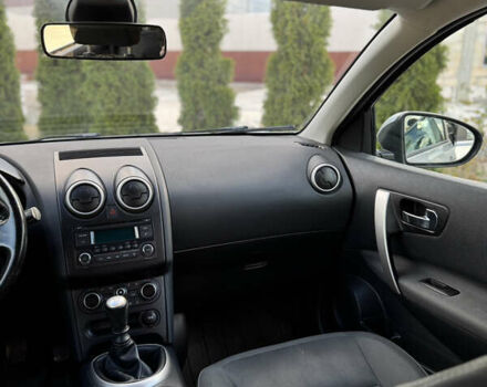 Серый Ниссан Кашкай, объемом двигателя 1.5 л и пробегом 264 тыс. км за 9299 $, фото 14 на Automoto.ua