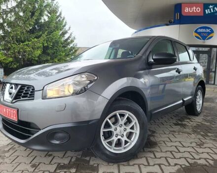 Серый Ниссан Кашкай, объемом двигателя 1.6 л и пробегом 231 тыс. км за 9999 $, фото 3 на Automoto.ua