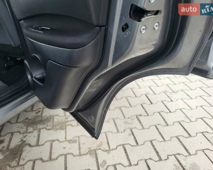 Серый Ниссан Кашкай, объемом двигателя 1.6 л и пробегом 231 тыс. км за 9999 $, фото 118 на Automoto.ua