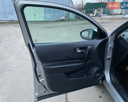 Серый Ниссан Кашкай, объемом двигателя 1.5 л и пробегом 174 тыс. км за 11190 $, фото 20 на Automoto.ua