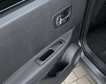 Серый Ниссан Кашкай, объемом двигателя 1.6 л и пробегом 246 тыс. км за 11600 $, фото 26 на Automoto.ua