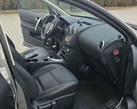 Серый Ниссан Кашкай, объемом двигателя 1.6 л и пробегом 246 тыс. км за 11600 $, фото 21 на Automoto.ua