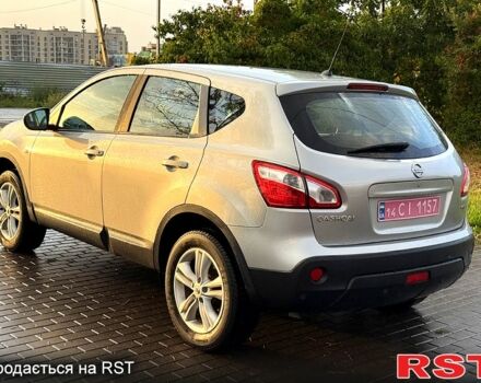 Серый Ниссан Кашкай, объемом двигателя 1.5 л и пробегом 220 тыс. км за 9800 $, фото 2 на Automoto.ua