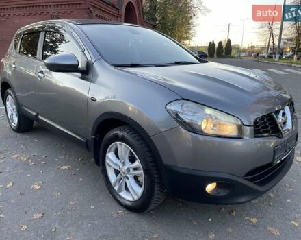 Серый Ниссан Кашкай, объемом двигателя 1.6 л и пробегом 160 тыс. км за 10900 $, фото 2 на Automoto.ua