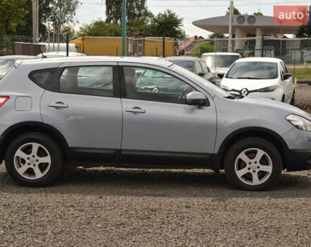 Серый Ниссан Кашкай, объемом двигателя 2 л и пробегом 143 тыс. км за 10999 $, фото 5 на Automoto.ua