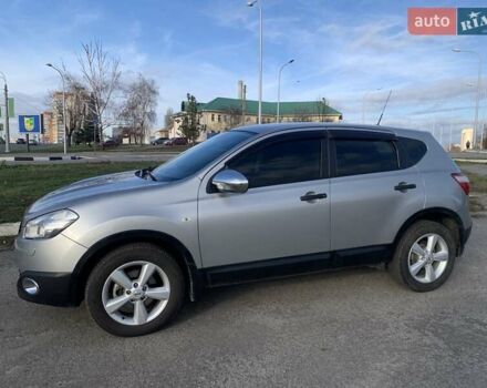 Серый Ниссан Кашкай, объемом двигателя 1.6 л и пробегом 147 тыс. км за 9200 $, фото 2 на Automoto.ua