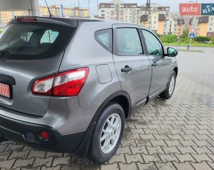 Серый Ниссан Кашкай, объемом двигателя 1.6 л и пробегом 231 тыс. км за 9999 $, фото 31 на Automoto.ua