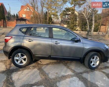 Серый Ниссан Кашкай, объемом двигателя 1.6 л и пробегом 225 тыс. км за 10000 $, фото 6 на Automoto.ua