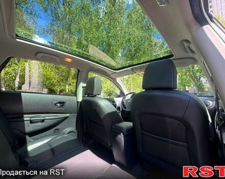 Серый Ниссан Кашкай, объемом двигателя 1.6 л и пробегом 180 тыс. км за 12000 $, фото 1 на Automoto.ua