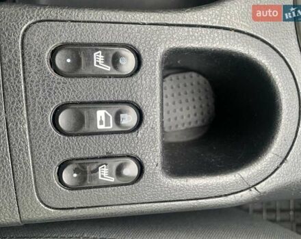 Сірий Ніссан Кашкай, об'ємом двигуна 1.6 л та пробігом 147 тис. км за 9999 $, фото 3 на Automoto.ua