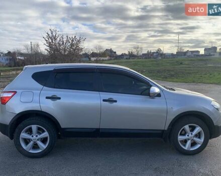 Серый Ниссан Кашкай, объемом двигателя 1.6 л и пробегом 147 тыс. км за 9200 $, фото 7 на Automoto.ua