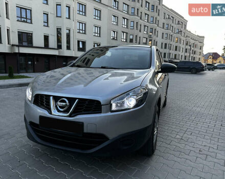 Серый Ниссан Кашкай, объемом двигателя 1.6 л и пробегом 201 тыс. км за 7499 $, фото 2 на Automoto.ua
