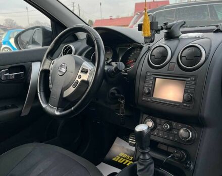 Сірий Ніссан Кашкай, об'ємом двигуна 1.6 л та пробігом 246 тис. км за 11800 $, фото 7 на Automoto.ua