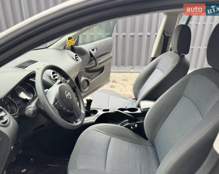 Серый Ниссан Кашкай, объемом двигателя 1.6 л и пробегом 222 тыс. км за 10550 $, фото 18 на Automoto.ua