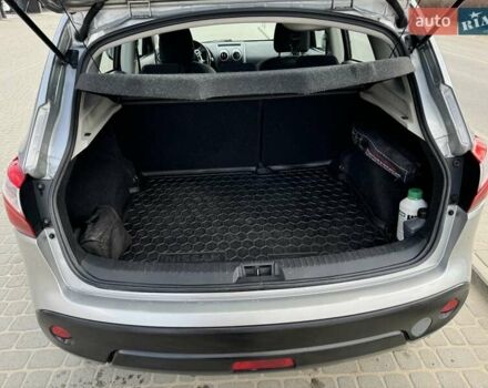 Серый Ниссан Кашкай, объемом двигателя 1.6 л и пробегом 169 тыс. км за 11200 $, фото 15 на Automoto.ua