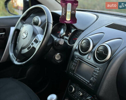 Серый Ниссан Кашкай, объемом двигателя 1.5 л и пробегом 200 тыс. км за 11699 $, фото 97 на Automoto.ua