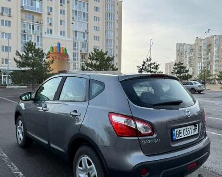 Серый Ниссан Кашкай, объемом двигателя 1.5 л и пробегом 184 тыс. км за 12500 $, фото 4 на Automoto.ua