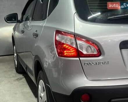 Серый Ниссан Кашкай, объемом двигателя 1.6 л и пробегом 82 тыс. км за 11500 $, фото 5 на Automoto.ua