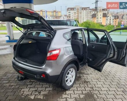 Серый Ниссан Кашкай, объемом двигателя 1.6 л и пробегом 231 тыс. км за 9999 $, фото 71 на Automoto.ua