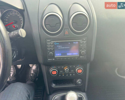 Серый Ниссан Кашкай, объемом двигателя 1.46 л и пробегом 256 тыс. км за 11000 $, фото 20 на Automoto.ua