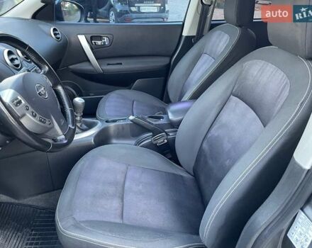 Сірий Ніссан Кашкай, об'ємом двигуна 1.6 л та пробігом 160 тис. км за 10900 $, фото 32 на Automoto.ua