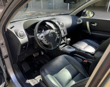 Серый Ниссан Кашкай, объемом двигателя 1.6 л и пробегом 180 тыс. км за 10400 $, фото 6 на Automoto.ua