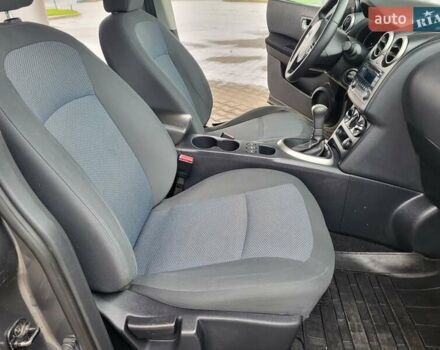 Серый Ниссан Кашкай, объемом двигателя 1.6 л и пробегом 231 тыс. км за 9999 $, фото 124 на Automoto.ua