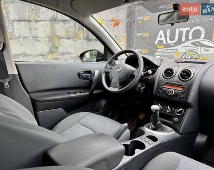 Сірий Ніссан Кашкай, об'ємом двигуна 1.6 л та пробігом 128 тис. км за 9900 $, фото 10 на Automoto.ua