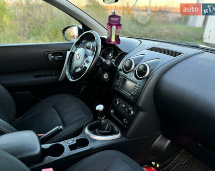 Серый Ниссан Кашкай, объемом двигателя 1.5 л и пробегом 200 тыс. км за 11599 $, фото 74 на Automoto.ua