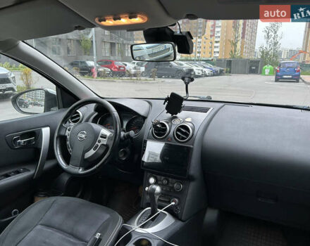 Серый Ниссан Кашкай, объемом двигателя 1.6 л и пробегом 192 тыс. км за 9000 $, фото 4 на Automoto.ua