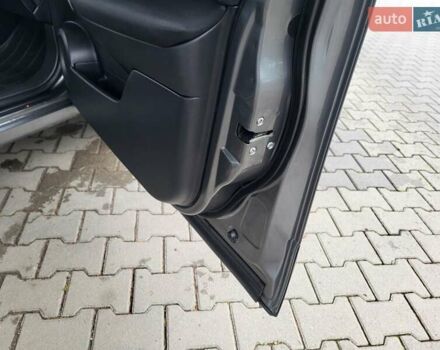 Серый Ниссан Кашкай, объемом двигателя 1.6 л и пробегом 231 тыс. км за 9999 $, фото 119 на Automoto.ua