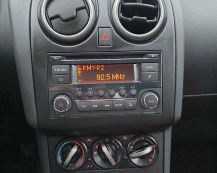 Сірий Ніссан Кашкай, об'ємом двигуна 1.6 л та пробігом 125 тис. км за 10800 $, фото 13 на Automoto.ua