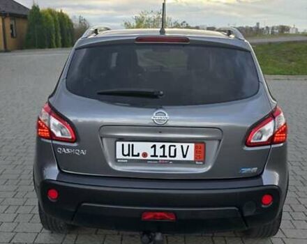 Серый Ниссан Кашкай, объемом двигателя 1.6 л и пробегом 246 тыс. км за 11600 $, фото 10 на Automoto.ua