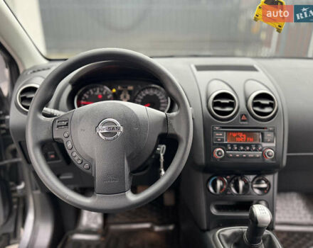 Серый Ниссан Кашкай, объемом двигателя 1.6 л и пробегом 222 тыс. км за 10550 $, фото 22 на Automoto.ua