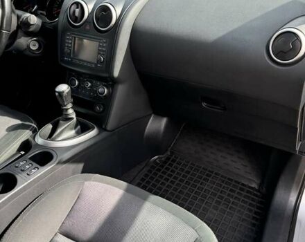 Серый Ниссан Кашкай, объемом двигателя 1.6 л и пробегом 169 тыс. км за 11200 $, фото 20 на Automoto.ua