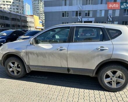 Серый Ниссан Кашкай, объемом двигателя 2 л и пробегом 100 тыс. км за 13000 $, фото 3 на Automoto.ua
