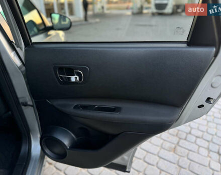 Серый Ниссан Кашкай, объемом двигателя 1.5 л и пробегом 200 тыс. км за 11599 $, фото 93 на Automoto.ua