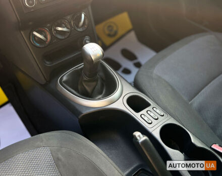 Серый Ниссан Кашкай, объемом двигателя 1.6 л и пробегом 162 тыс. км за 10700 $, фото 16 на Automoto.ua