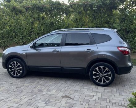 Серый Ниссан Кашкай, объемом двигателя 1.6 л и пробегом 191 тыс. км за 11250 $, фото 4 на Automoto.ua