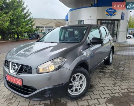 Серый Ниссан Кашкай, объемом двигателя 1.6 л и пробегом 231 тыс. км за 9999 $, фото 1 на Automoto.ua