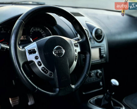 Серый Ниссан Кашкай, объемом двигателя 1.5 л и пробегом 200 тыс. км за 11699 $, фото 76 на Automoto.ua