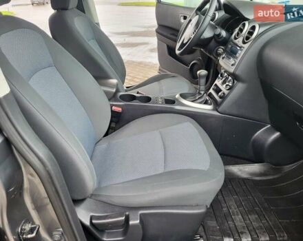 Серый Ниссан Кашкай, объемом двигателя 1.6 л и пробегом 231 тыс. км за 9999 $, фото 123 на Automoto.ua