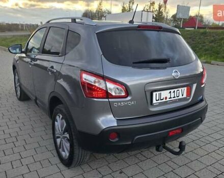 Серый Ниссан Кашкай, объемом двигателя 1.6 л и пробегом 246 тыс. км за 11600 $, фото 4 на Automoto.ua
