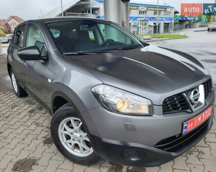 Серый Ниссан Кашкай, объемом двигателя 1.6 л и пробегом 231 тыс. км за 9999 $, фото 7 на Automoto.ua