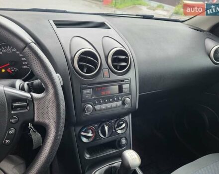 Серый Ниссан Кашкай, объемом двигателя 1.6 л и пробегом 231 тыс. км за 9999 $, фото 140 на Automoto.ua